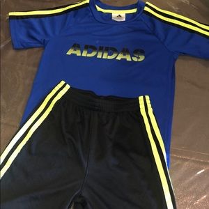 Adidas boys shorts set size 5